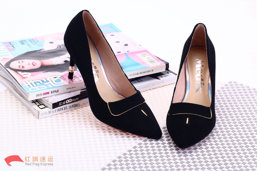 16563820621953.jpg 攝圖網_500766859_高跟鞋(企業商用)_副本.jpg